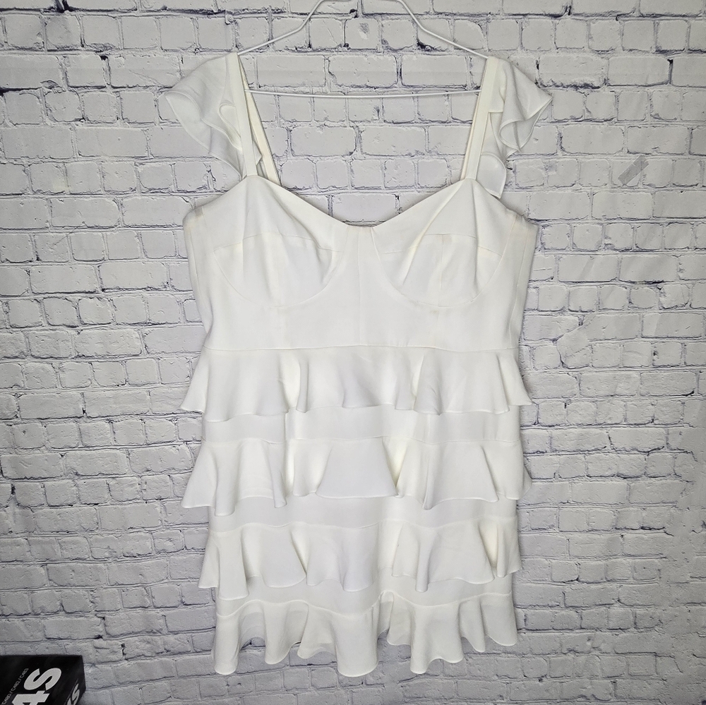 Bridal By Eloquii Chic White Layered Sleeveless Corseted Tiered Dress Size 22